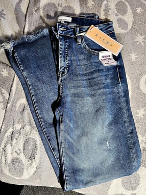 Risen Jeans Straight Leg Blue Dark Wash Waist Size 13/31 Long NWT